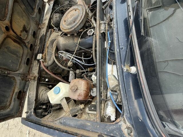 Черный ВАЗ 2105, объемом двигателя 1.5 л и пробегом 48 тыс. км за 400 $, фото 14 на Automoto.ua