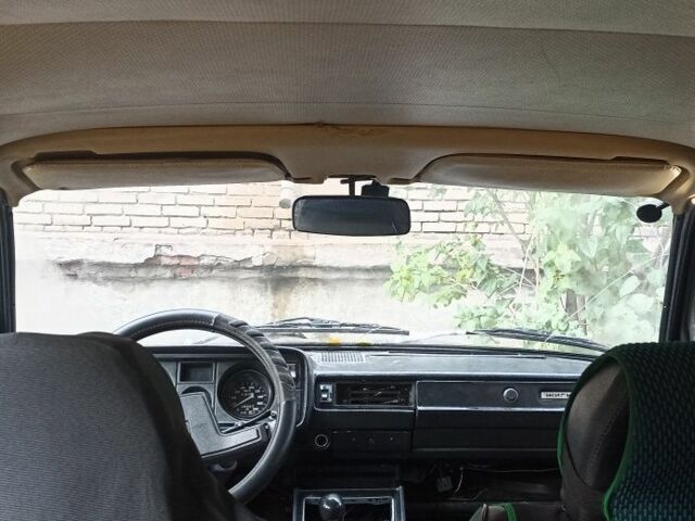 Чорний ВАЗ 2105, об'ємом двигуна 1.2 л та пробігом 139 тис. км за 383 $, фото 6 на Automoto.ua