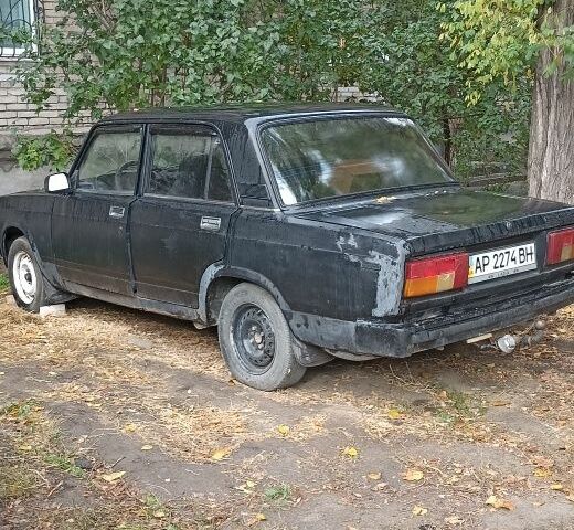 Чорний ВАЗ 2105, об'ємом двигуна 1.2 л та пробігом 139 тис. км за 383 $, фото 2 на Automoto.ua