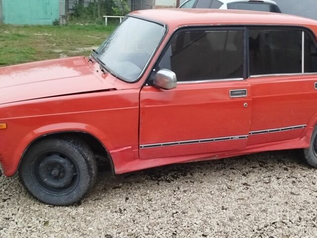 Черный ВАЗ 2105, объемом двигателя 0 л и пробегом 400 тыс. км за 500 $, фото 2 на Automoto.ua