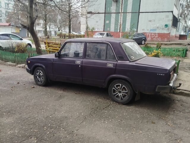 Фиолетовый ВАЗ 2105, объемом двигателя 0 л и пробегом 200 тыс. км за 355 $, фото 1 на Automoto.ua
