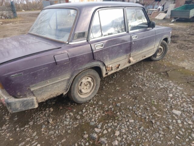 Фиолетовый ВАЗ 2105, объемом двигателя 1 л и пробегом 1 тыс. км за 274 $, фото 2 на Automoto.ua