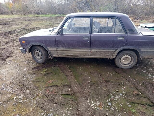 Фиолетовый ВАЗ 2105, объемом двигателя 1 л и пробегом 1 тыс. км за 274 $, фото 1 на Automoto.ua