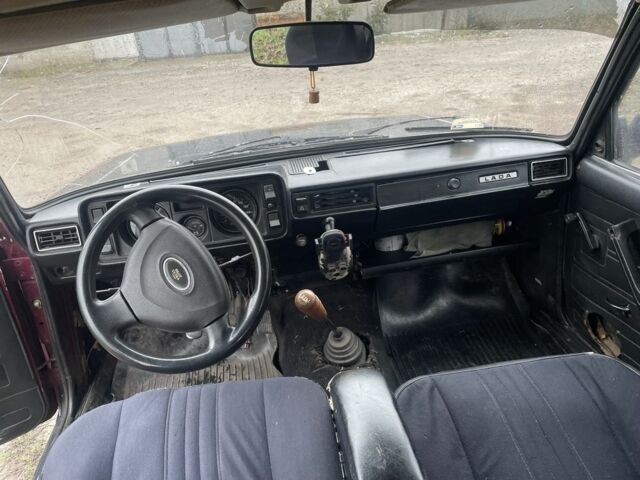 Фиолетовый ВАЗ 2105, объемом двигателя 1.5 л и пробегом 1000 тыс. км за 428 $, фото 8 на Automoto.ua