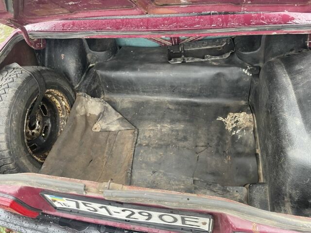 Фиолетовый ВАЗ 2105, объемом двигателя 1.5 л и пробегом 1000 тыс. км за 428 $, фото 4 на Automoto.ua