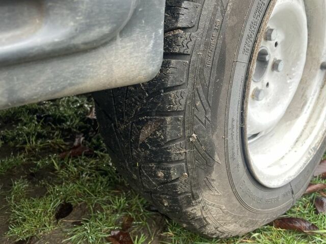 Фиолетовый ВАЗ 2105, объемом двигателя 1.5 л и пробегом 1000 тыс. км за 428 $, фото 11 на Automoto.ua