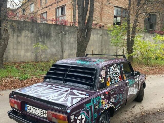 Фиолетовый ВАЗ 2105, объемом двигателя 1.5 л и пробегом 777 тыс. км за 1000 $, фото 5 на Automoto.ua