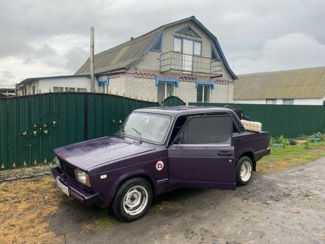 Фиолетовый ВАЗ 2105, объемом двигателя 1.5 л и пробегом 2 тыс. км за 783 $, фото 8 на Automoto.ua