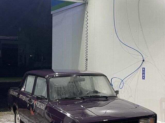 Фиолетовый ВАЗ 2105, объемом двигателя 1.5 л и пробегом 54 тыс. км за 478 $, фото 4 на Automoto.ua