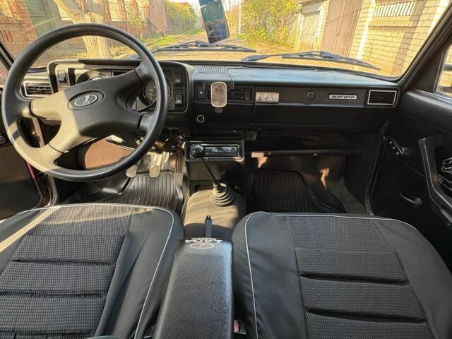 Фиолетовый ВАЗ 2105, объемом двигателя 1.5 л и пробегом 1 тыс. км за 1000 $, фото 7 на Automoto.ua