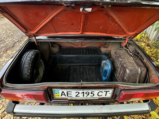 Коричневый ВАЗ 2105, объемом двигателя 1.3 л и пробегом 333 тыс. км за 580 $, фото 6 на Automoto.ua