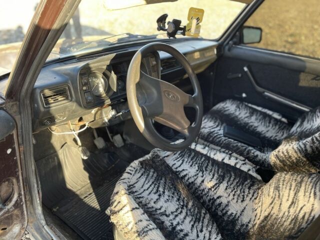 Коричневый ВАЗ 2105, объемом двигателя 1.6 л и пробегом 300 тыс. км за 650 $, фото 7 на Automoto.ua