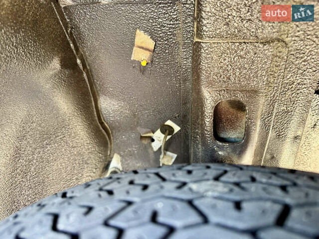 Коричневый ВАЗ 2105, объемом двигателя 1.3 л и пробегом 3 тыс. км за 15000 $, фото 121 на Automoto.ua