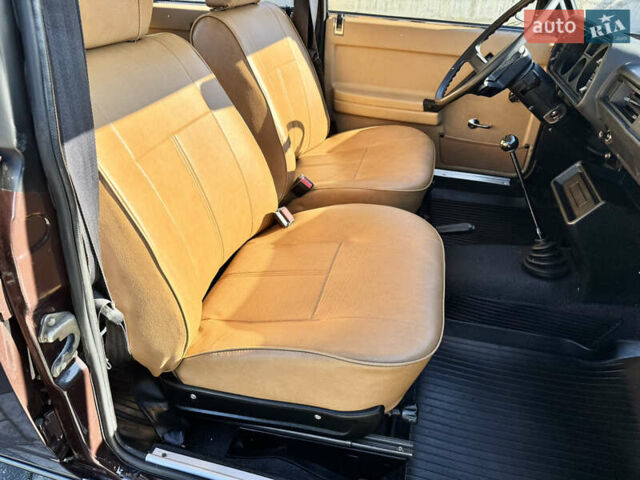 Коричневый ВАЗ 2105, объемом двигателя 1.3 л и пробегом 3 тыс. км за 15000 $, фото 70 на Automoto.ua