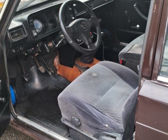 Коричневый ВАЗ 2105, объемом двигателя 1.5 л и пробегом 144 тыс. км за 750 $, фото 7 на Automoto.ua