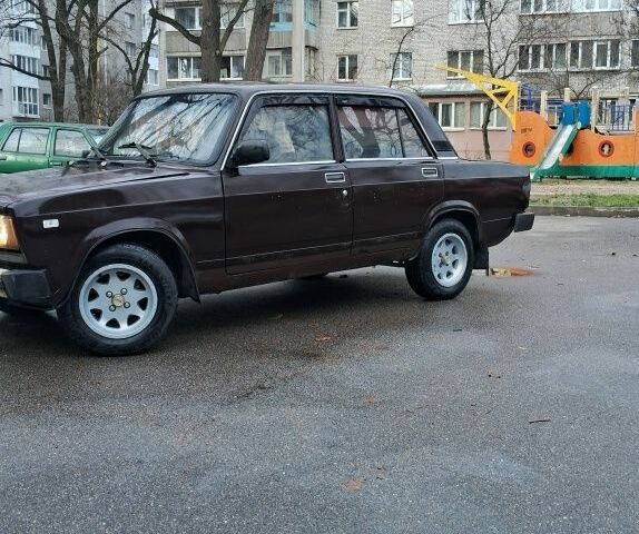 Коричневый ВАЗ 2105, объемом двигателя 1.5 л и пробегом 144 тыс. км за 750 $, фото 1 на Automoto.ua
