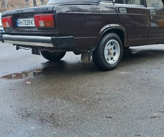 Коричневый ВАЗ 2105, объемом двигателя 1.5 л и пробегом 144 тыс. км за 750 $, фото 5 на Automoto.ua