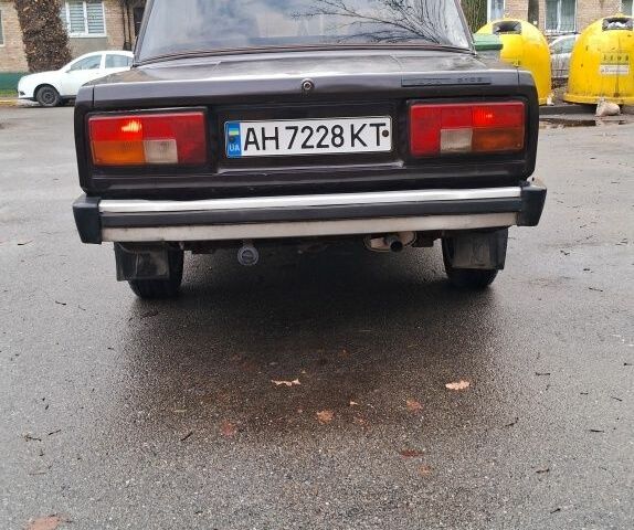 Коричневый ВАЗ 2105, объемом двигателя 1.5 л и пробегом 144 тыс. км за 750 $, фото 2 на Automoto.ua
