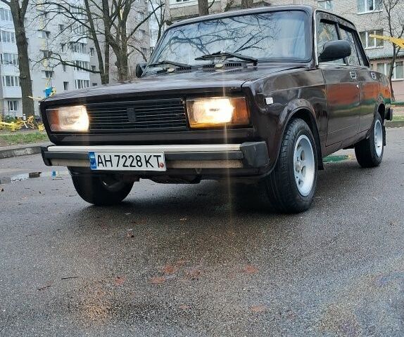 Коричневый ВАЗ 2105, объемом двигателя 1.5 л и пробегом 144 тыс. км за 750 $, фото 8 на Automoto.ua