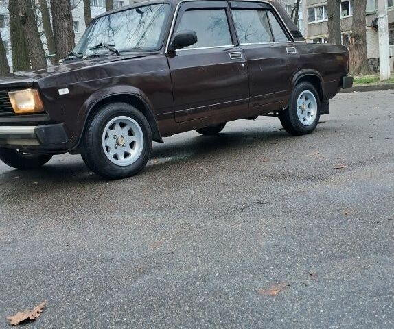 Коричневый ВАЗ 2105, объемом двигателя 1.5 л и пробегом 144 тыс. км за 750 $, фото 9 на Automoto.ua