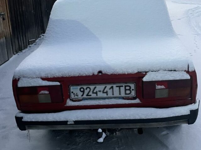 Красный ВАЗ 2105, объемом двигателя 0 л и пробегом 100 тыс. км за 200 $, фото 1 на Automoto.ua