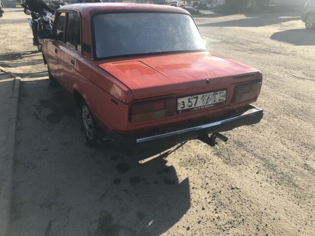 Красный ВАЗ 2105, объемом двигателя 1.6 л и пробегом 1 тыс. км за 400 $, фото 2 на Automoto.ua