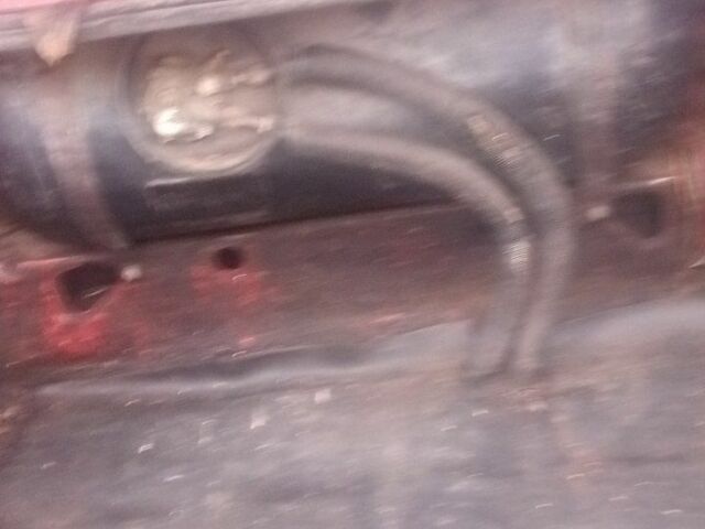 Червоний ВАЗ 2105, об'ємом двигуна 1.5 л та пробігом 2 тис. км за 475 $, фото 3 на Automoto.ua