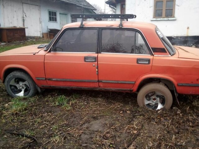 Червоний ВАЗ 2105, об'ємом двигуна 0 л та пробігом 1000 тис. км за 403 $, фото 2 на Automoto.ua