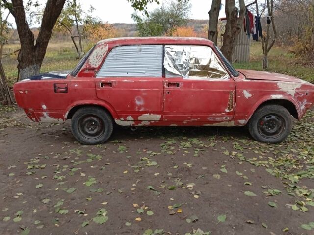 Красный ВАЗ 2105, объемом двигателя 0 л и пробегом 3 тыс. км за 191 $, фото 5 на Automoto.ua