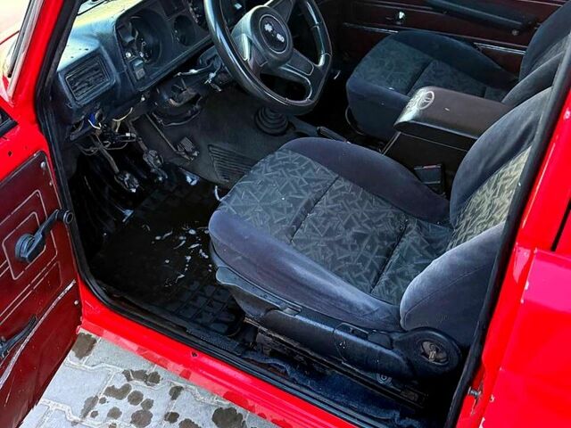 Красный ВАЗ 2105, объемом двигателя 13 л и пробегом 150 тыс. км за 650 $, фото 6 на Automoto.ua