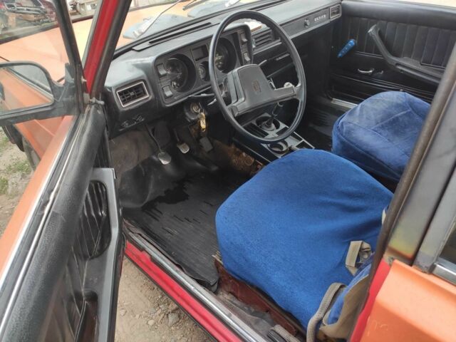 Красный ВАЗ 2105, объемом двигателя 1.3 л и пробегом 125 тыс. км за 670 $, фото 6 на Automoto.ua