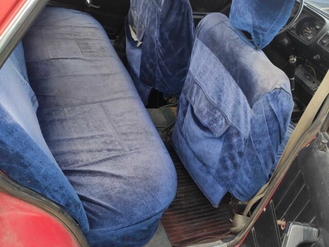 Красный ВАЗ 2105, объемом двигателя 1.3 л и пробегом 125 тыс. км за 670 $, фото 9 на Automoto.ua