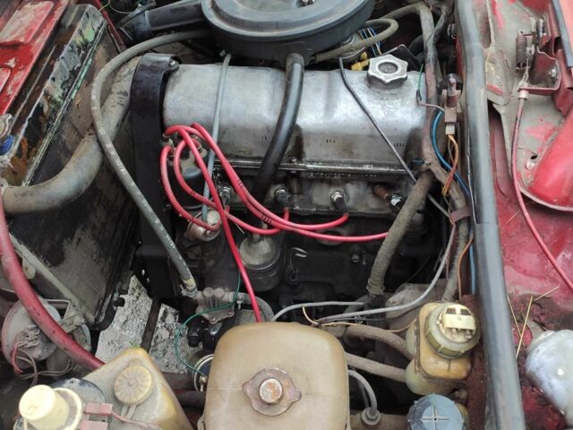 Красный ВАЗ 2105, объемом двигателя 1.3 л и пробегом 125 тыс. км за 670 $, фото 14 на Automoto.ua