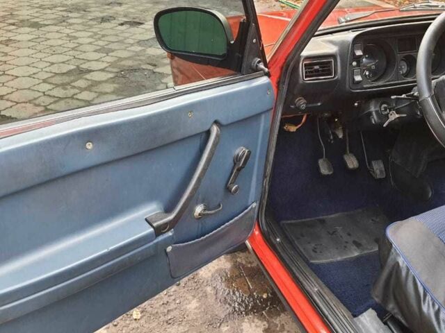 Красный ВАЗ 2105, объемом двигателя 0 л и пробегом 100 тыс. км за 900 $, фото 12 на Automoto.ua