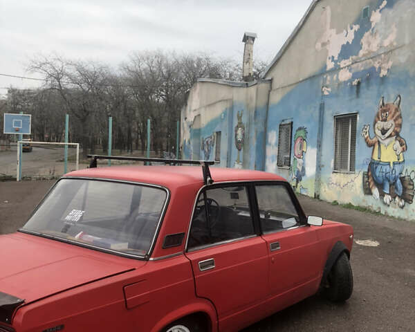 Красный ВАЗ 2105, объемом двигателя 1.7 л и пробегом 110 тыс. км за 900 $, фото 1 на Automoto.ua