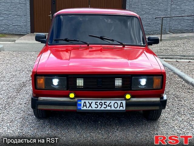 Красный ВАЗ 2105, объемом двигателя 1.3 л и пробегом 80 тыс. км за 1200 $, фото 1 на Automoto.ua