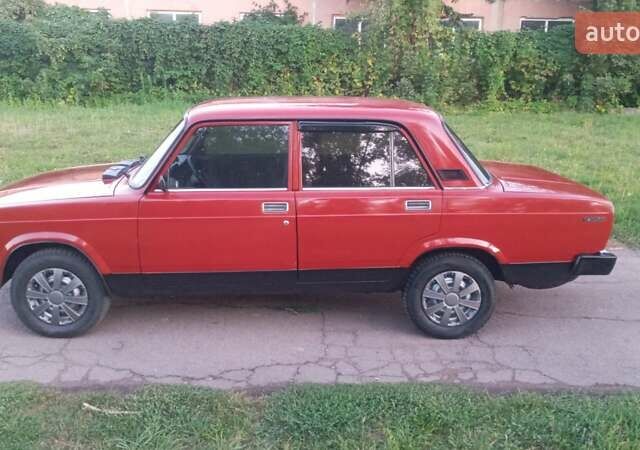 Красный ВАЗ 2105, объемом двигателя 1.5 л и пробегом 85 тыс. км за 850 $, фото 4 на Automoto.ua