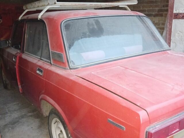 ВАЗ 2105 1981 у Запоріжжя на Automoto.ua Червоний ВАЗ 2105, об'ємом двигуна 0 л та пробігом 33 тис. км за 478 $, фото 2 на Automoto.ua
