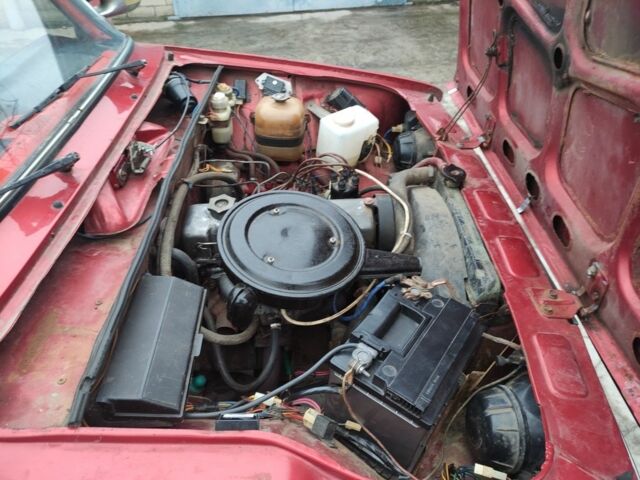 Красный ВАЗ 2105, объемом двигателя 1.3 л и пробегом 33 тыс. км за 617 $, фото 15 на Automoto.ua