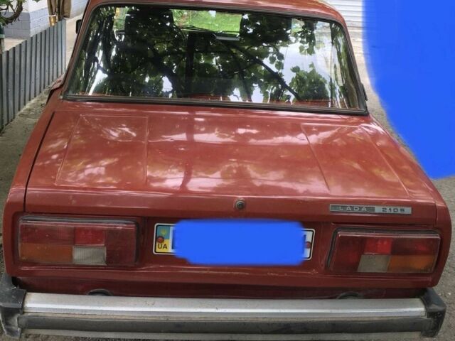 Красный ВАЗ 2105, объемом двигателя 1.3 л и пробегом 100 тыс. км за 787 $, фото 1 на Automoto.ua