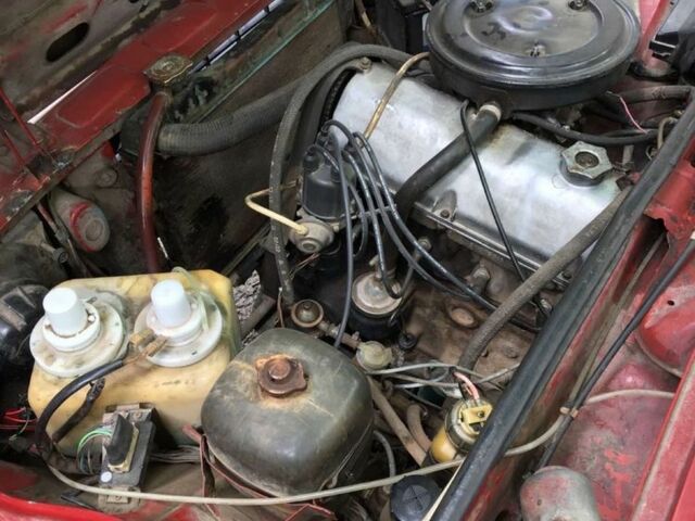 Красный ВАЗ 2105, объемом двигателя 1.3 л и пробегом 100 тыс. км за 787 $, фото 3 на Automoto.ua