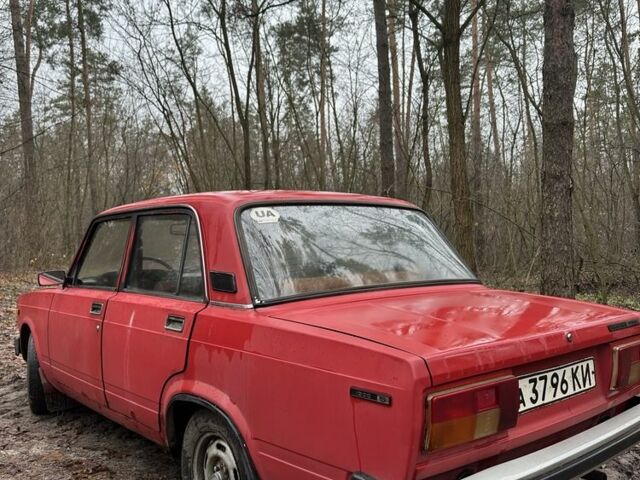 Красный ВАЗ 2105, объемом двигателя 1.3 л и пробегом 200 тыс. км за 391 $, фото 1 на Automoto.ua