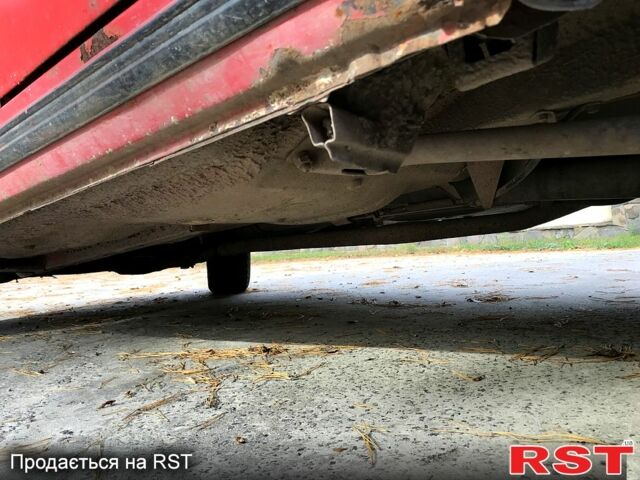 ВАЗ 2105 1982 в Новомосковске на Automoto.ua Красный ВАЗ 2105, объемом двигателя 1.3 л и пробегом 0 тыс. км за 750 $, фото 8 на Automoto.ua