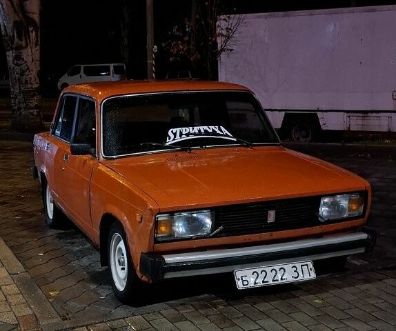 Красный ВАЗ 2105, объемом двигателя 0 л и пробегом 200 тыс. км за 524 $, фото 7 на Automoto.ua