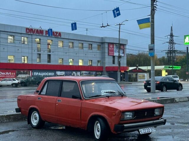 Красный ВАЗ 2105, объемом двигателя 0 л и пробегом 200 тыс. км за 524 $, фото 5 на Automoto.ua