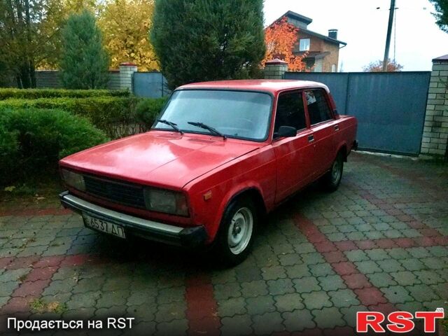 ВАЗ 2105 1982 в Новомосковске на Automoto.ua Красный ВАЗ 2105, объемом двигателя 1.3 л и пробегом 0 тыс. км за 750 $, фото 3 на Automoto.ua