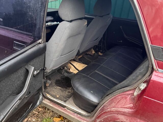 Червоний ВАЗ 2105, об'ємом двигуна 0 л та пробігом 777 тис. км за 382 $, фото 5 на Automoto.ua