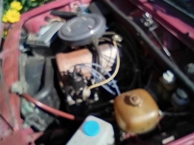 Красный ВАЗ 2105, объемом двигателя 1.3 л и пробегом 63 тыс. км за 1200 $, фото 5 на Automoto.ua