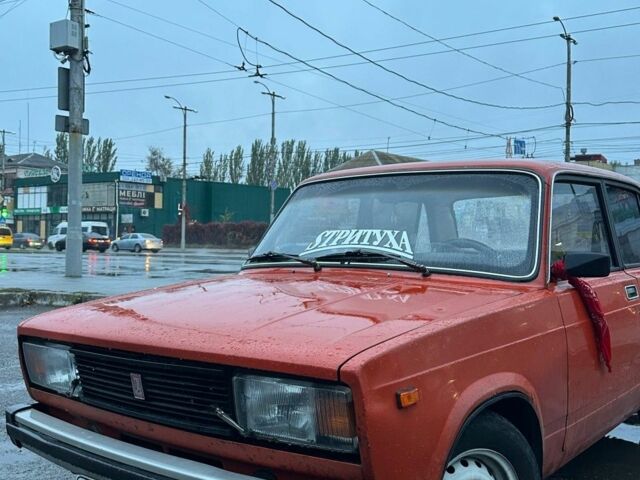 Красный ВАЗ 2105, объемом двигателя 0 л и пробегом 200 тыс. км за 524 $, фото 2 на Automoto.ua