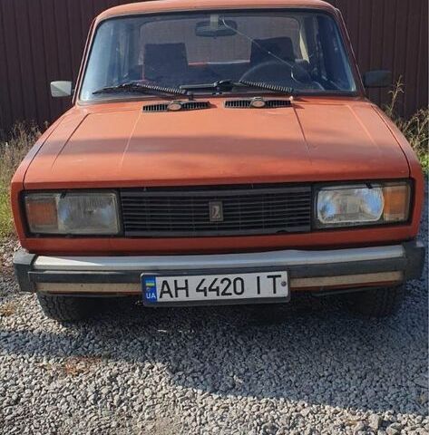 Красный ВАЗ 2105, объемом двигателя 1.2 л и пробегом 47 тыс. км за 834 $, фото 1 на Automoto.ua